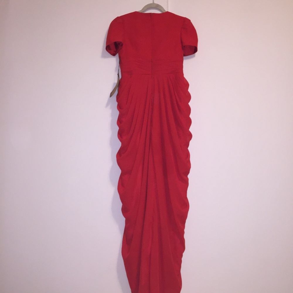 Red Gown - Picture 2 of 5